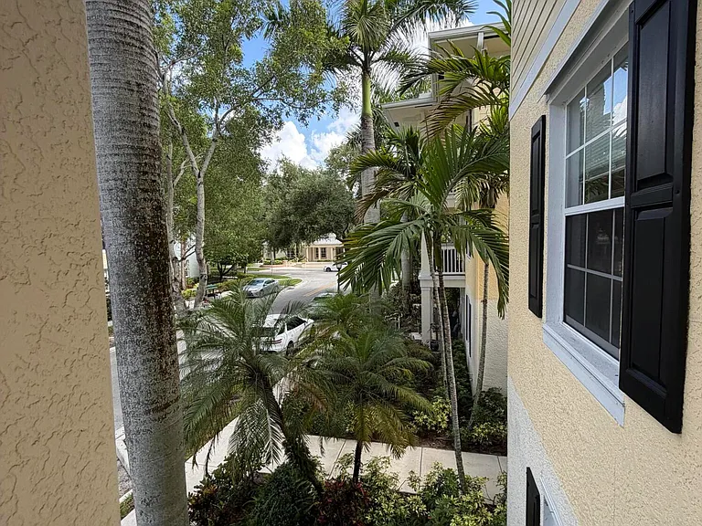 275 Murcia Dr #208 — Photo 85