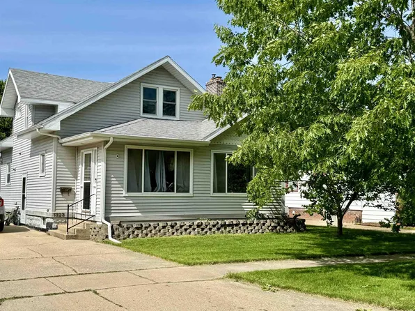 1323 East Van Buren Street, Janesville, WI 53545