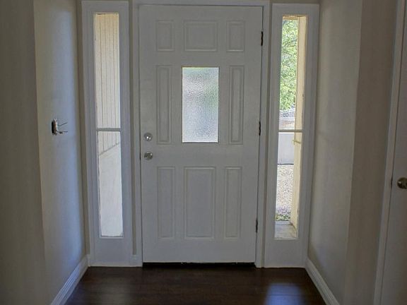 2nd image of 15555 Ludlow St