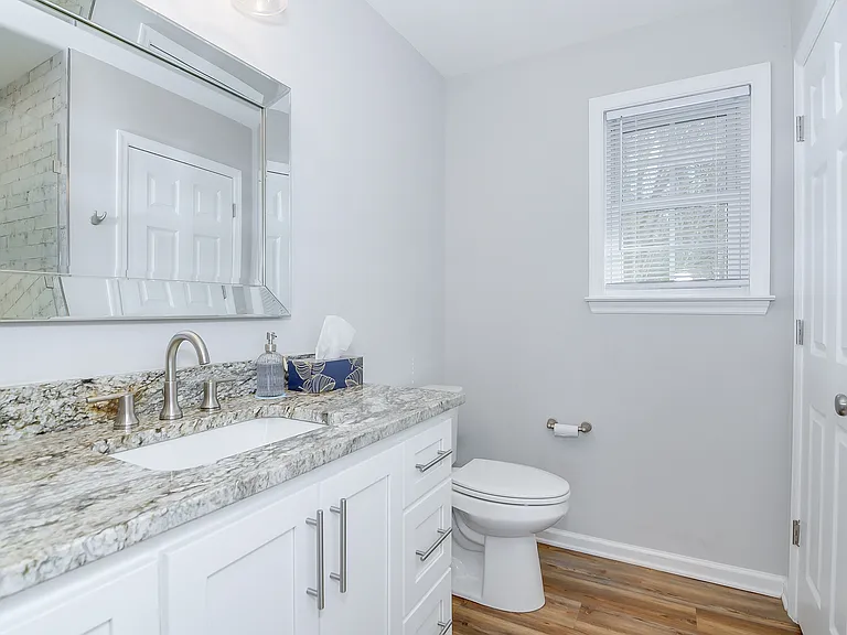 4117 Knollcrest Cir N — Photo 26
