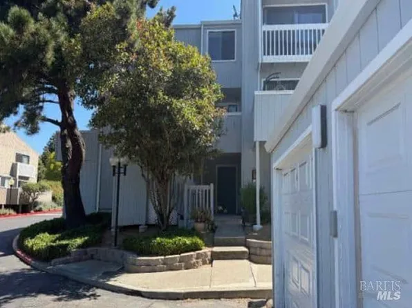 165 Oddstad Dr APT 67, Vallejo, CA 94589