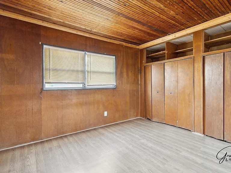 16211 Kentucky St — Photo 15