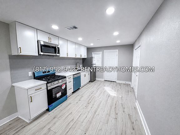 2nd image of 6426 Myrtle St