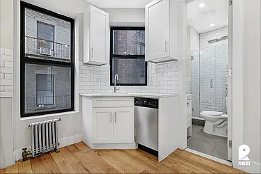 Rented by Green Line Realty