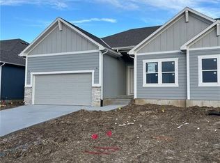 1210 SE Windbreak Dr, Lees Summit, MO 64081