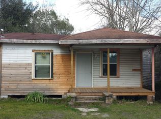 1054 Persimmon St, Mobile, AL 36603