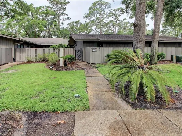 212 Greenwood Dr APT 322, Hilton Head Island, SC 29928