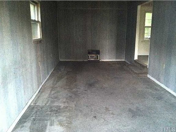 3rd image of 2924 Sprucewood Dr