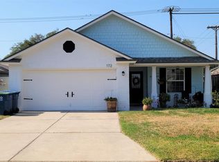 172 Whistlers Cove Rd, Rockport, TX 78382