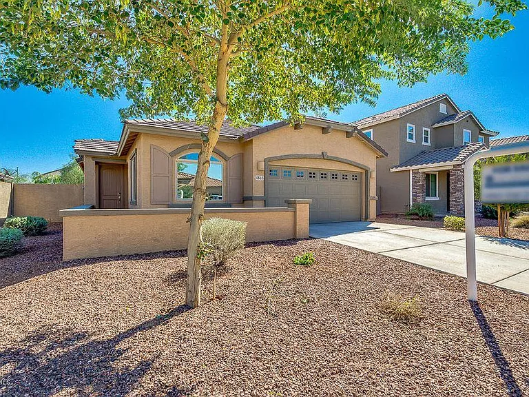 S Twinleaf Dr — Photo 1
