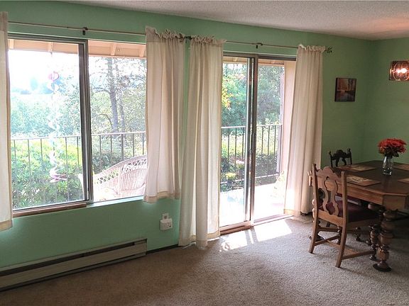 3rd image of 1003 S Pearl St APT B13