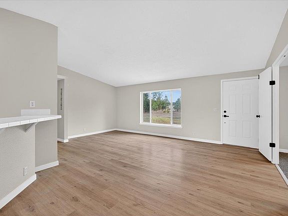 5th image of 5648 W Green Pines Way