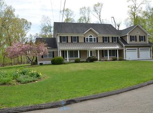 38 Douglas Rd, Hamden, CT 06518