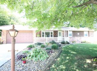 27499 Lamplighter Ln, Elkhart, IN 46514