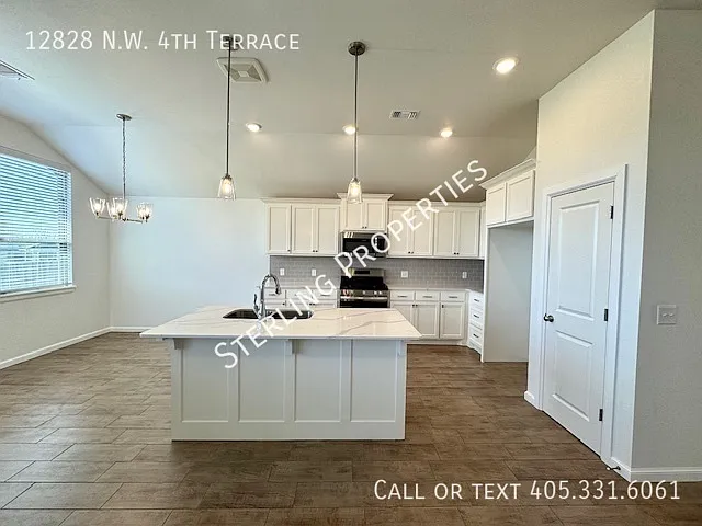 12828 NW 4th Ter — Photo 18