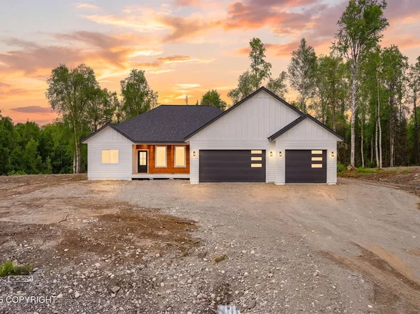 9573 W Palermo Cir, Wasilla, AK 99623