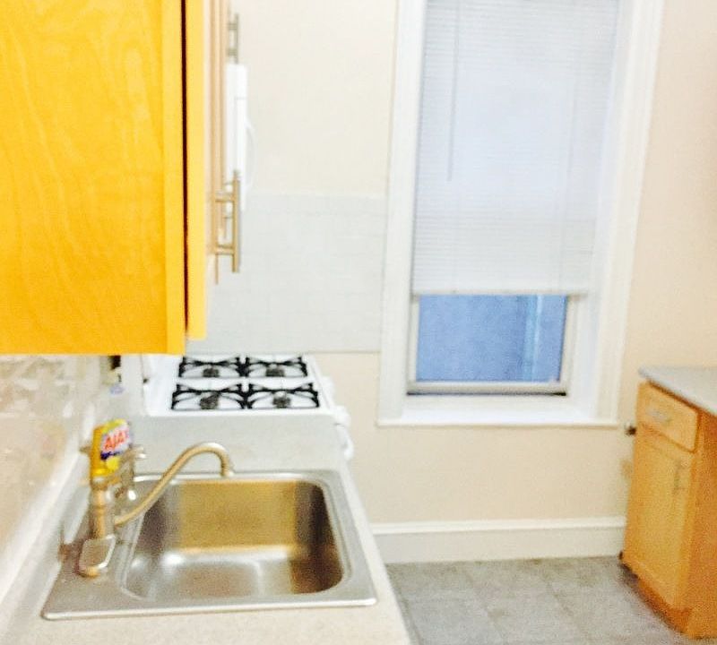 1st image of 2424 27th St APT 2B