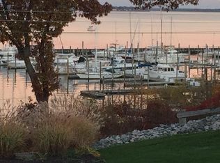 3940 Post Rd APT 41, Warwick, RI 02886