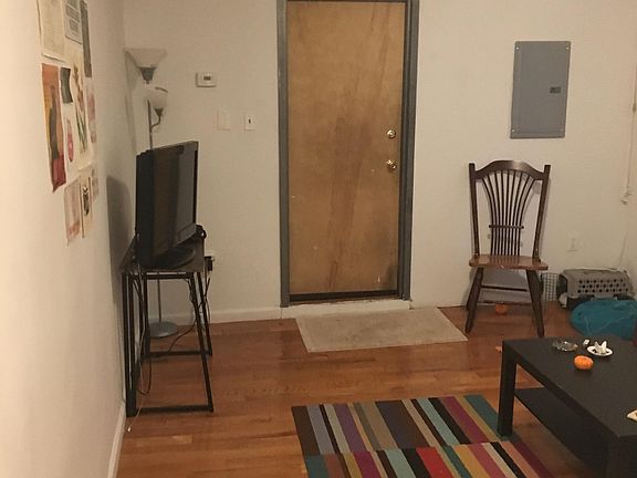 5th image of 429 W Girard Ave #2B