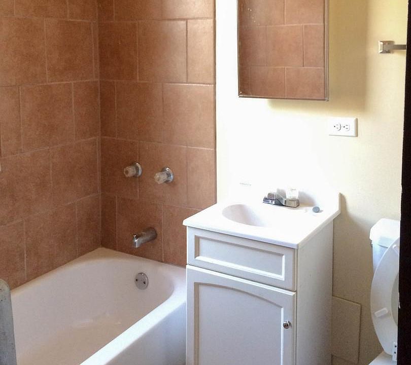 1st image of 8002 S Marshfield Ave