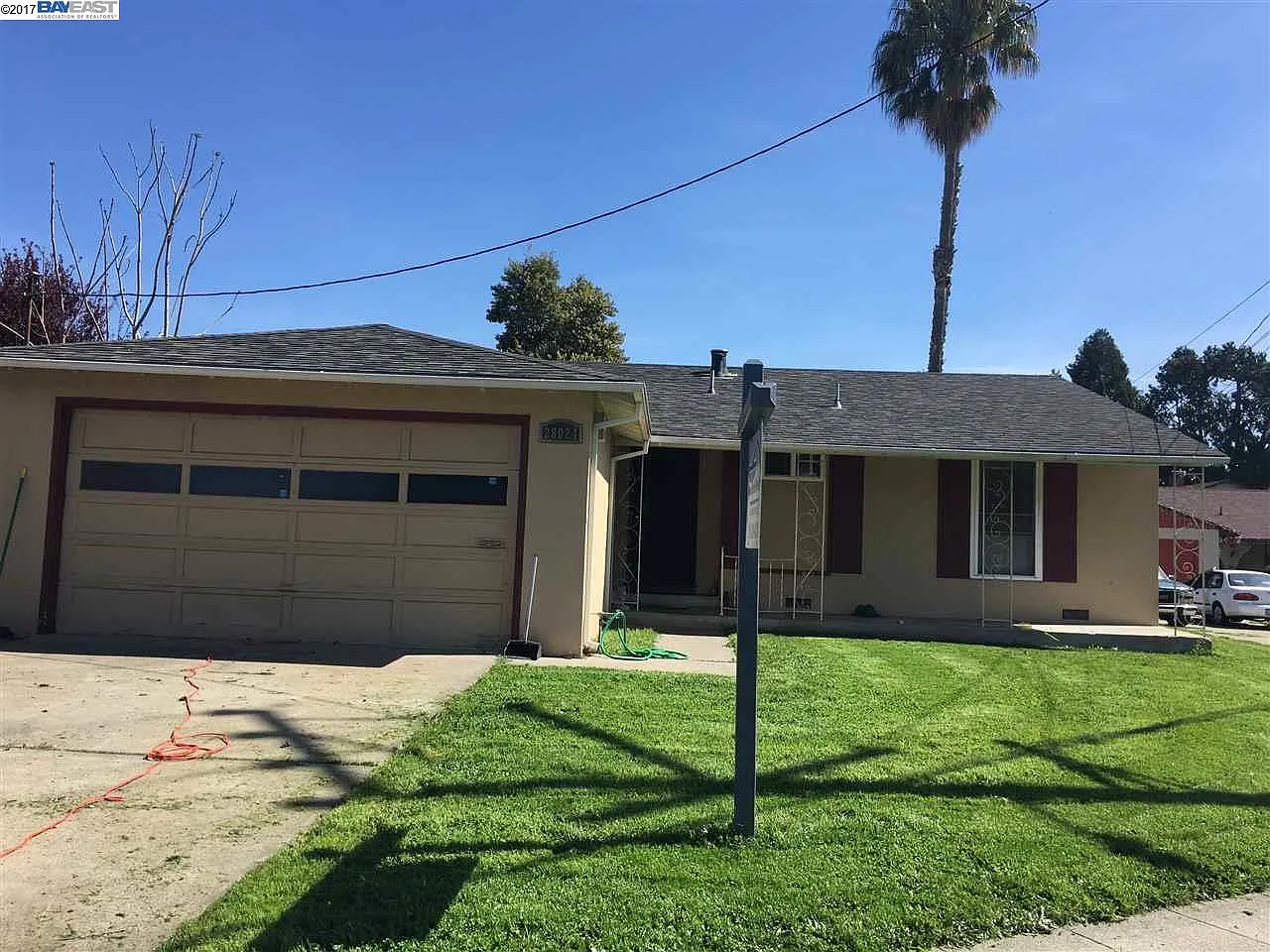 28024 Dickens Ave photo 1