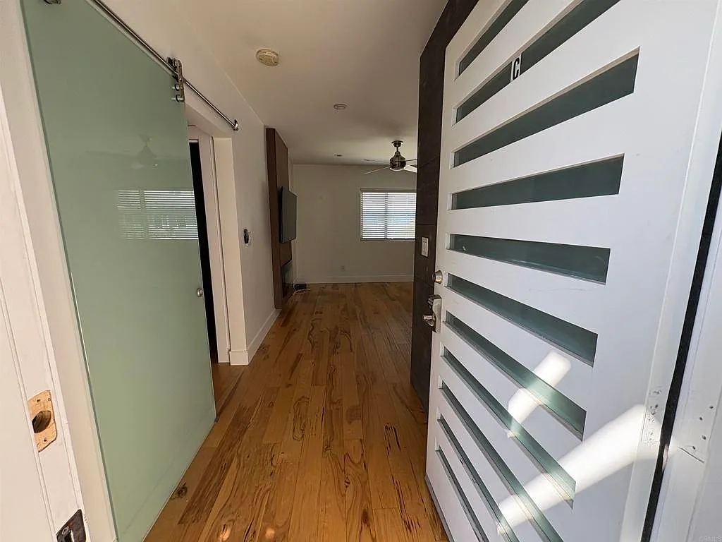 Building Photo - 455 Orange Ave #C