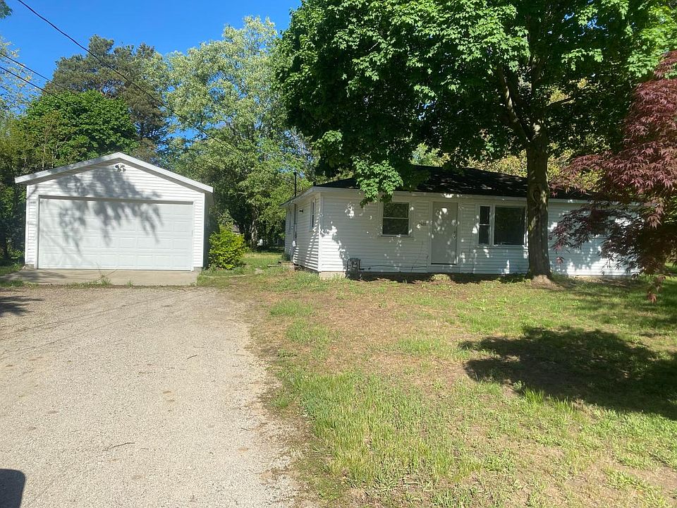 1st image of 2469 William Ave
