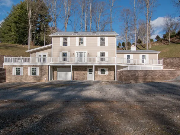 249 Panorama Dr, Marion, VA 24354
