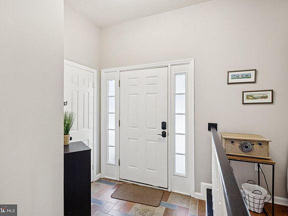 3rd image of 7257 Whitlers Creek Dr