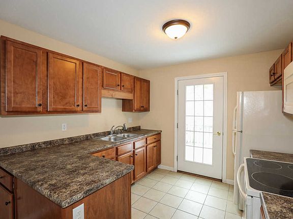 4th image of 61 Dicandra Dr Unit 61