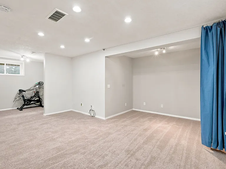 88 Rockyledge Cres NW #88 — Photo 25