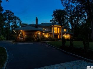 3 Norgate Rd, Glen Head, NY 11545