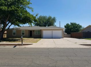 2903 Princeton Dr, Roswell, NM 88203