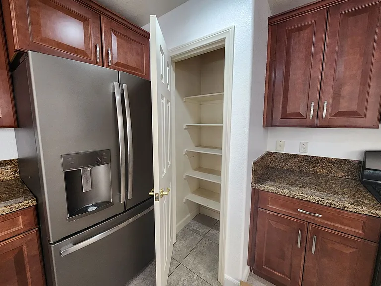 10256 Franford Ct — Photo 18