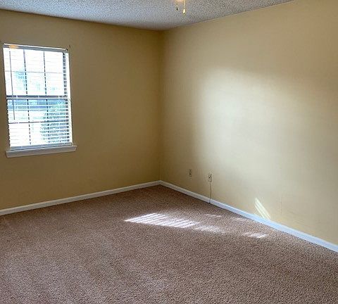 4th image of 4155 Pebble Creek Dr