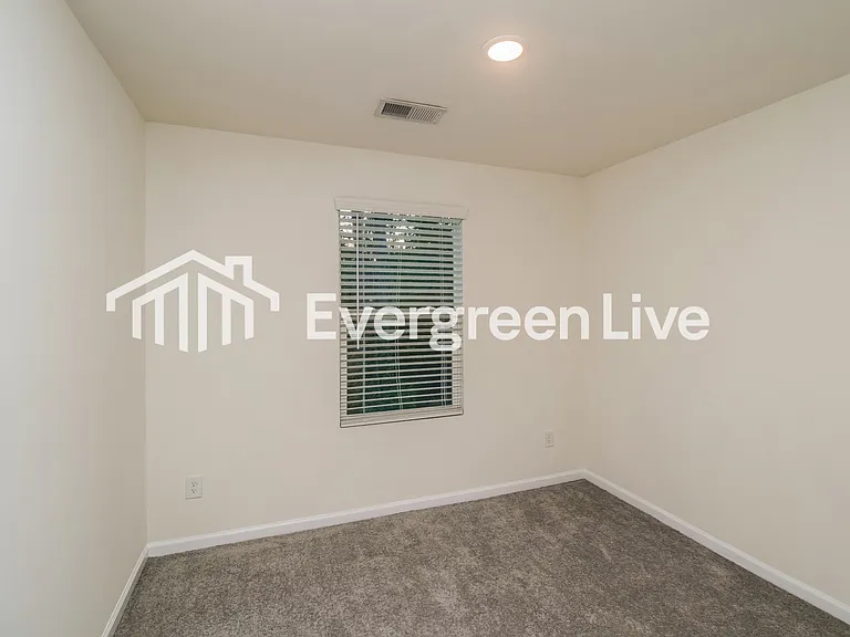 317 Wilson St — Photo 5