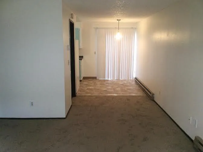 19412 E Burnside St — Photo 5
