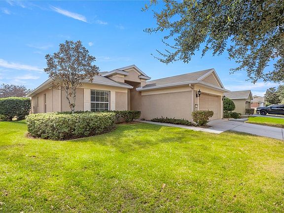 2nd image of 4664 SW 40th Pl