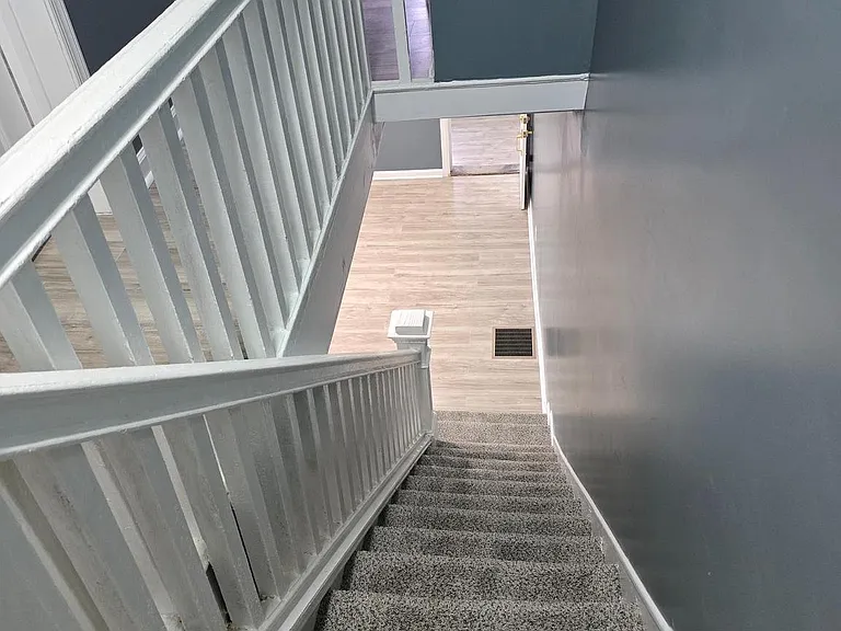 211 Spruce St — Photo 7