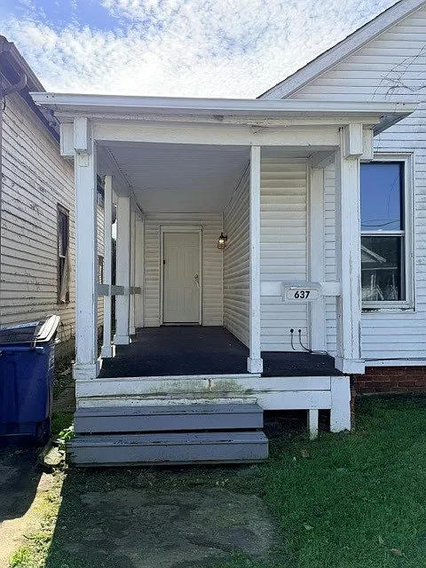 637 Western - HSE — Photo 2