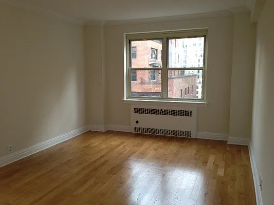 Rented by Stonehenge NYC LLC | media 7