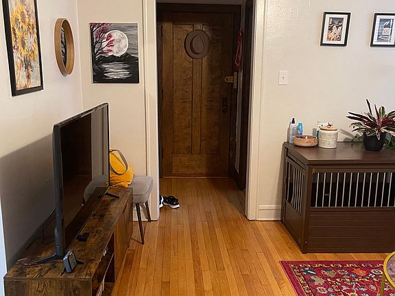3rd image of 4216-4224 N Clark St #3A