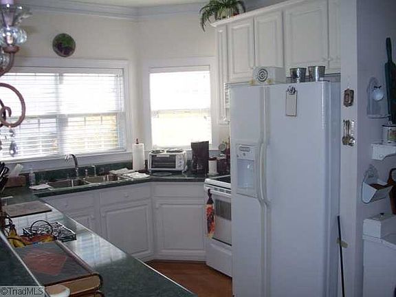 4th image of 4421 Piedmont Trace Dr