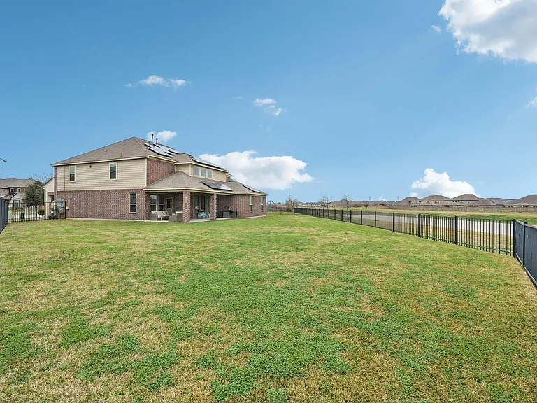 2406 Harborwood Ct — Photo 43