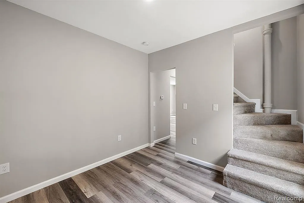 3 bed, 1317 sqft, $1,400 — Photo 4