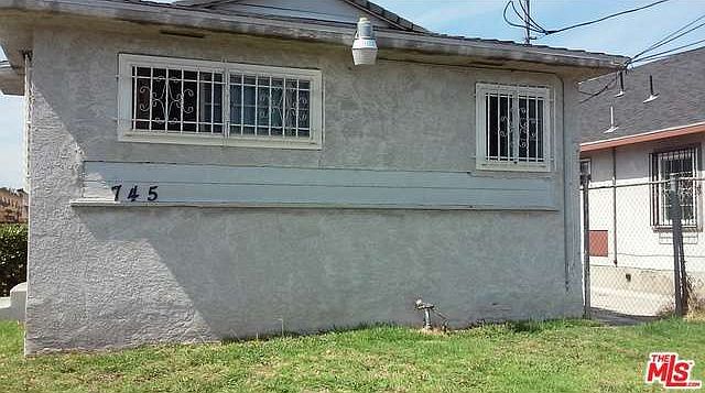 1st image of 745 W 97th St