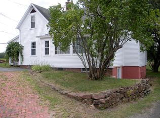 177 W State St, Granby, MA 01033