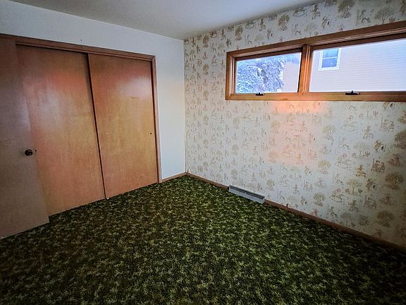 5th image of 521 State St