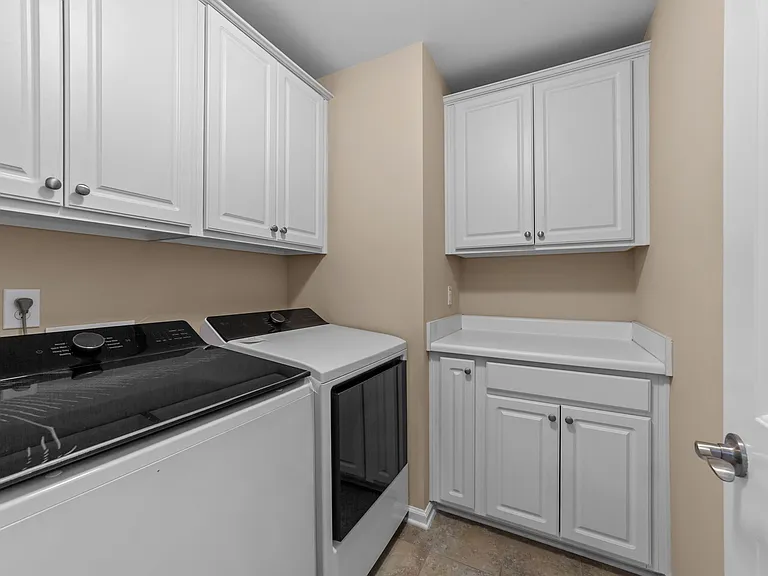 1563 Kythira Dr — Photo 38