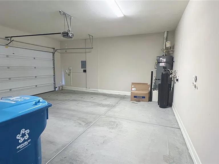 8247 Aster Meadow Way — Photo 32